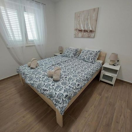 Seashells Apartments Tribunj Tribunj  Ngoại thất bức ảnh