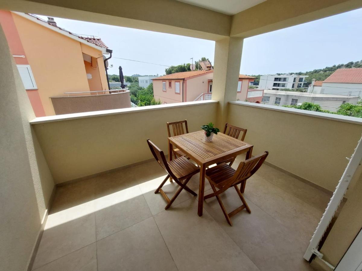 Seashells Apartments Tribunj Tribunj  Ngoại thất bức ảnh