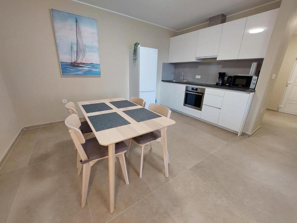 Seashells Apartments Tribunj Tribunj  Ngoại thất bức ảnh