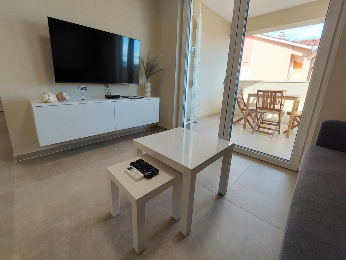 Seashells Apartments Tribunj Tribunj  Ngoại thất bức ảnh