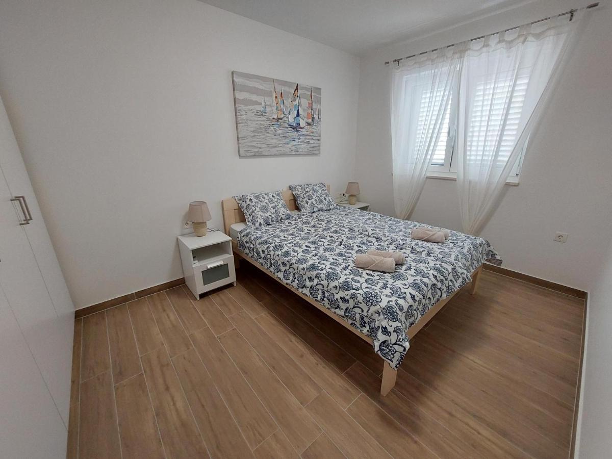 Seashells Apartments Tribunj Tribunj  Ngoại thất bức ảnh