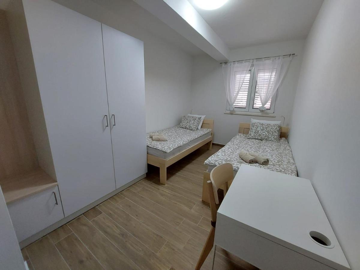 Seashells Apartments Tribunj Tribunj  Ngoại thất bức ảnh