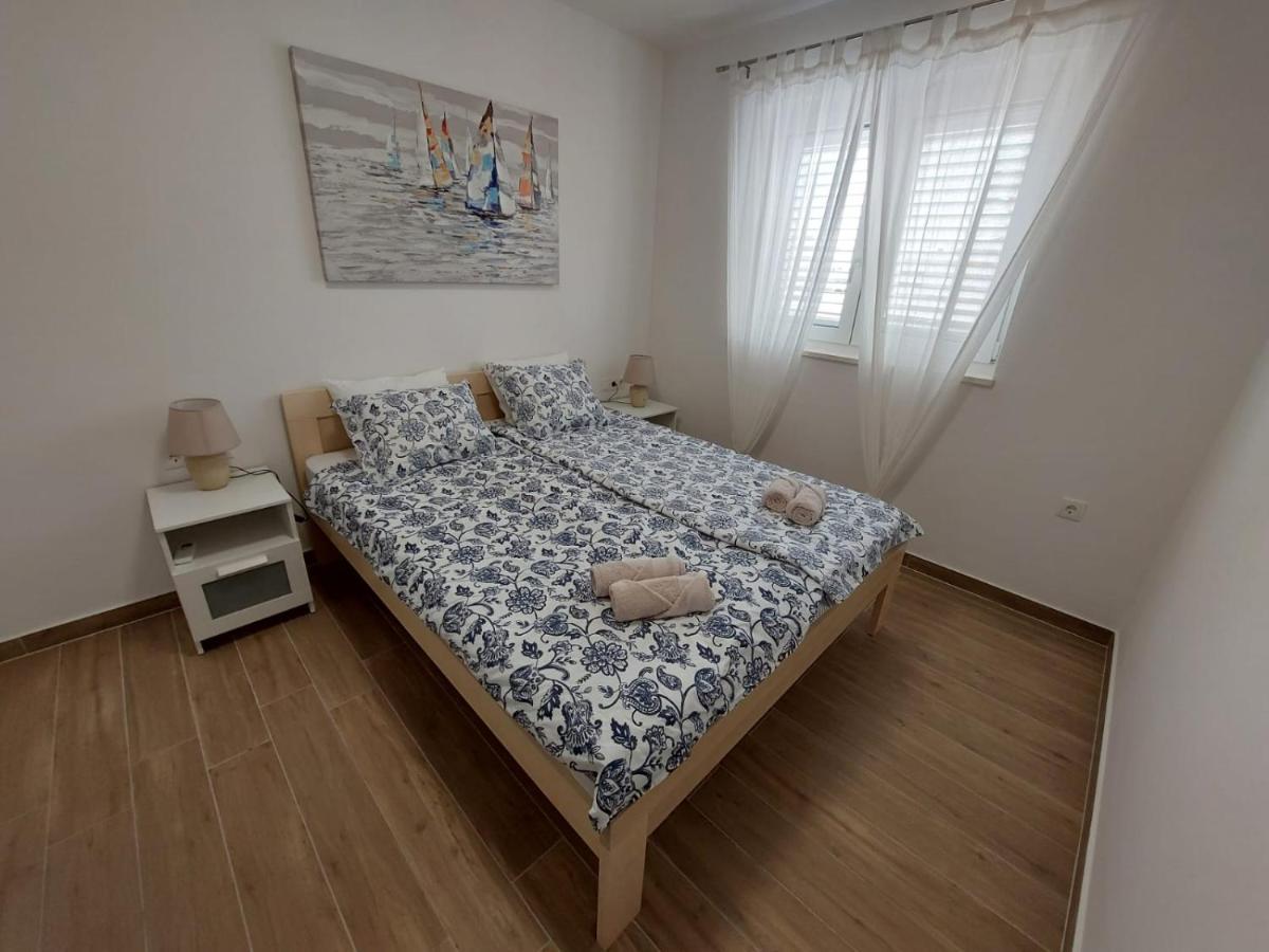 Seashells Apartments Tribunj Tribunj  Ngoại thất bức ảnh